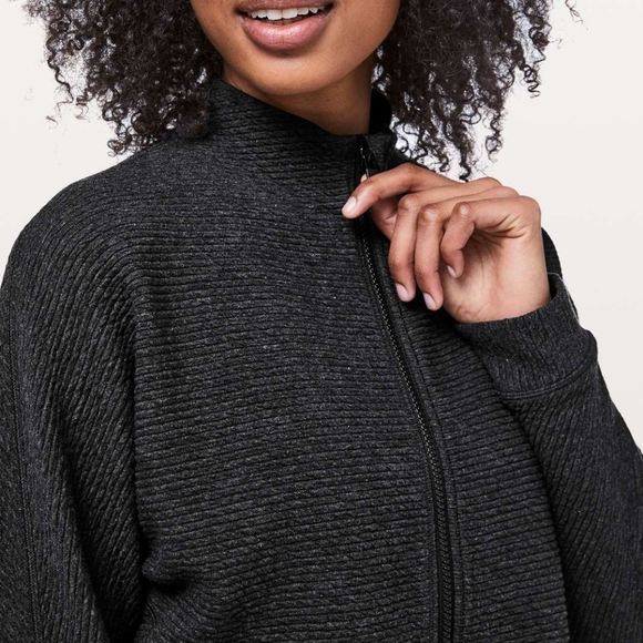 Lululemon size 4 full zip easy going jacket in heathered black - Picture 5 of 11